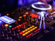 Bally's, DJ Diversity in HQ Bar