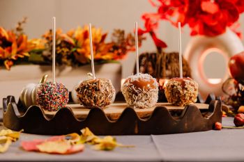 Edgewood Tahoe Resort, Maker's Place: Caramel Apples & Pumpkin Carving