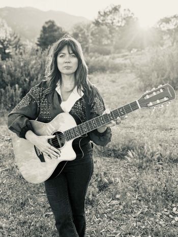 The Incline Lodge, Kristen "KJ" Joyce