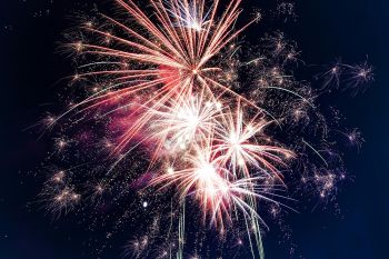 Za's Lakefront, 4th of July Fireworks Show & Dinner