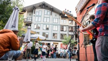 The Village at Palisades Tahoe, SunSets Music Series