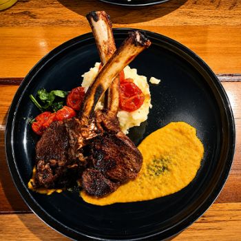 Fumo Tahoe, 10 oz Venison Chops