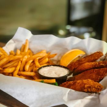 Mott Canyon Tavern & Grill, Fish & Chips