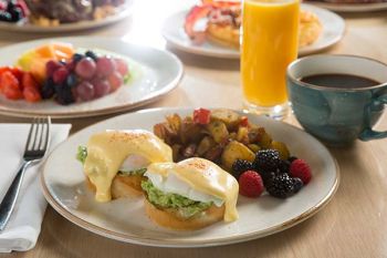 The Bistro Edgewood, Avocado Toast Benedict