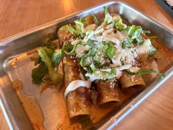 Elements Eatery & Bar, Taquitos