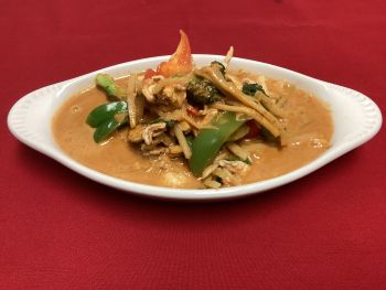 Orchid's Thai Cuisine, Red Curry Chicken