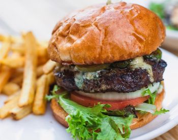 Auld Dubliner Irish Pub & Restaurant, Pub Burger