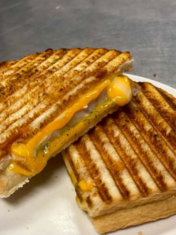 Keys Cafe, Turkey Pesto Melt