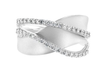 Bluestone Jewelry, 14 Karat White Gold Diamond Ring