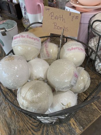 Dorinda's Chocolates & Essentials, Bath Bombs