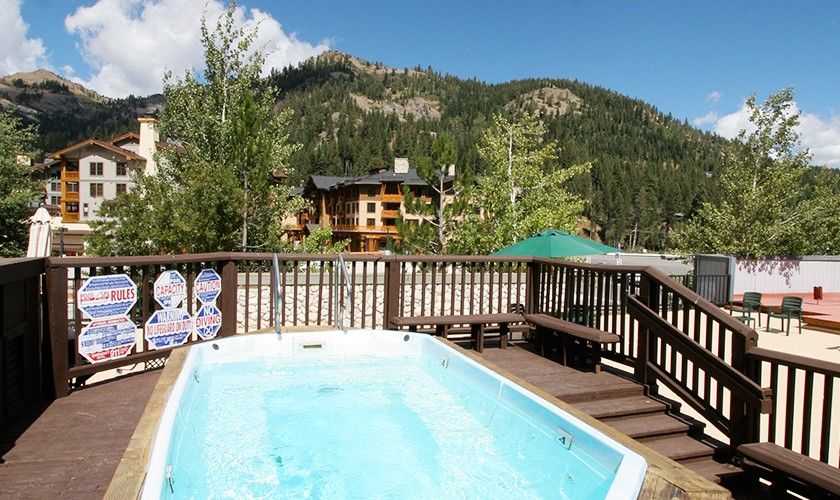 Red Wolf Lodge at Squaw Valley | Lake Tahoe