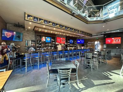 The Woods Restaurant &amp; Sports Bar photo