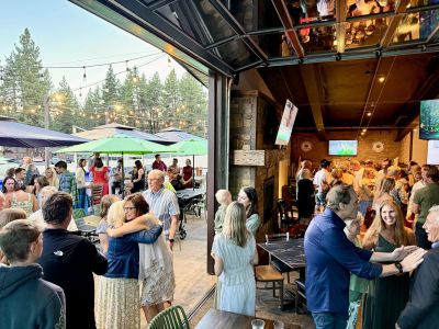 The Woods Restaurant &amp; Sports Bar photo