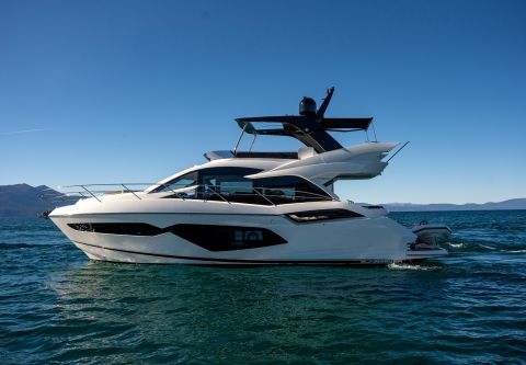 Tahoe Yacht Charters, Sunseeker Manhattan 55' Luxury Yacht