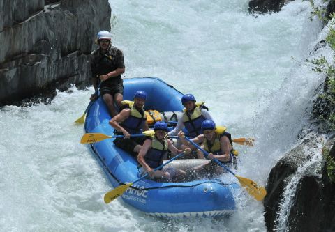 Tahoe Whitewater Tours, Middle Fork American River: Tunnel Chute (Class IV+ Whitewater)